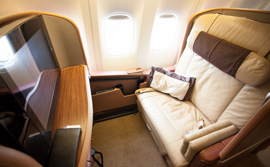 Fly in style on Singapore's 777-300 first class cabin!